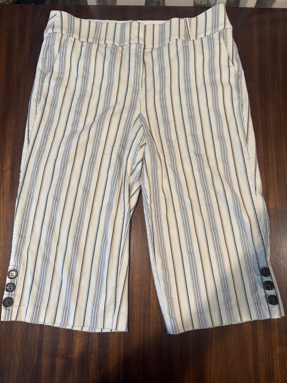 Lane Bryant “The Laney” Striped Wide Legged Capri Pants Size 18